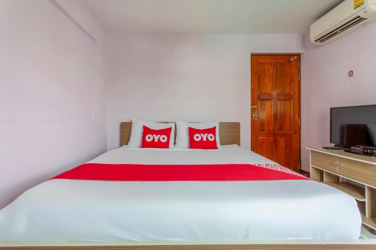 Oyo 1053 Bloom Guest House Čiang Mai Exteriér fotografie